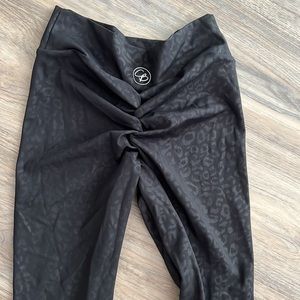 Celestial Bodiez scrunch butt leggings